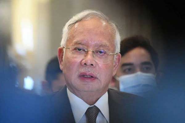 Akan ada semakan baru, episod Najib ke penjara belum berakhir - Peguam Najib