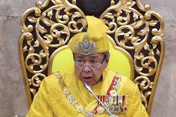 Terkini : Sultan Selangor tarik balik darjah kebesaran Najib Razak dan Rosmah Mansor