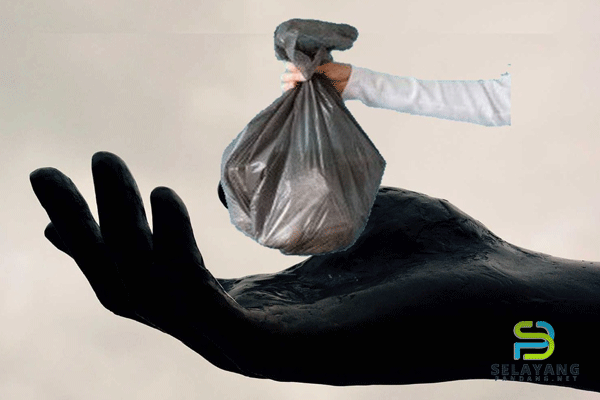 Pesanan: Buang sampah tu jangan lama-lama, nanti ada 'tangan hitam'
