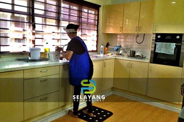 Wanita 23 tahun bergelar jutawan, kerja hanya bersih rumah orang pendapatan RM2.6 juta sebulan