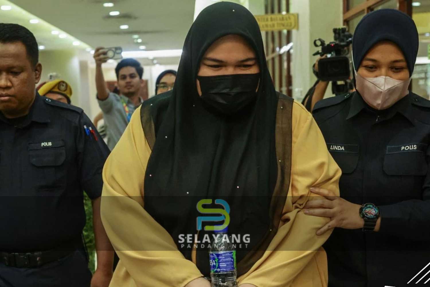 Siti Bainun menangis dihantar ke Penjara Kajang selama 12 tahun